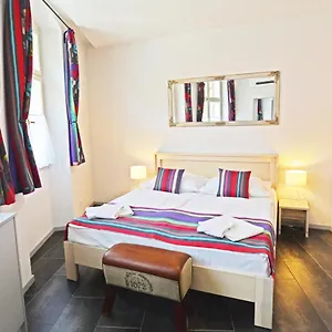 Historic Centre Aparthotel