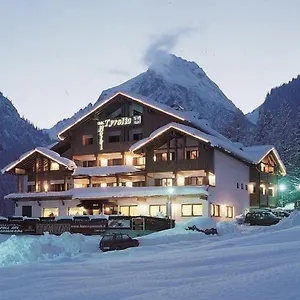 https://hotel-tyrolia.hotelinveneto.com